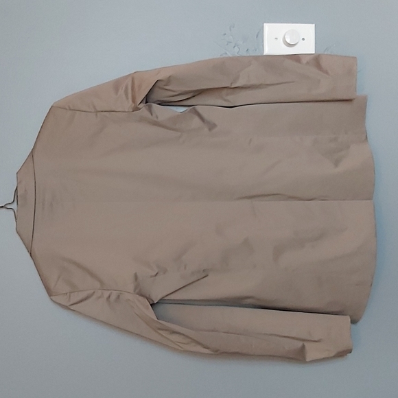 1 button beige blazer - Picture 4 of 4